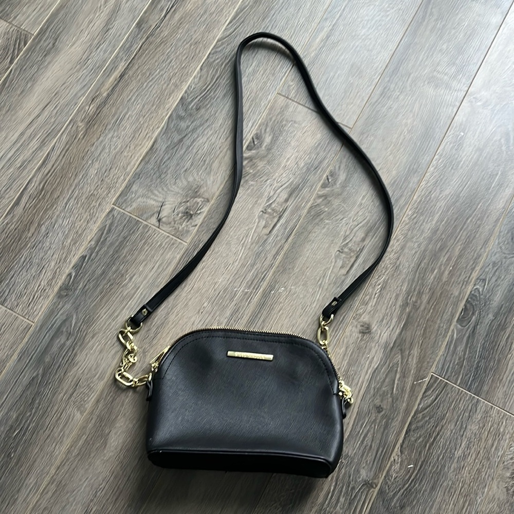 Steve Madden Black Leather Cross Body Bag